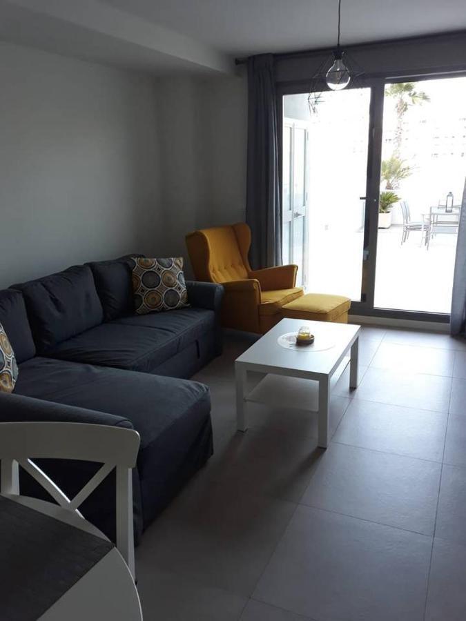 Apartamento En Primera Linea De Playa, Con Piscina Y Garaje En Torrox Costa Exterior photo